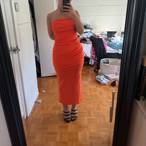 Orange dress - Picture 1 of 4